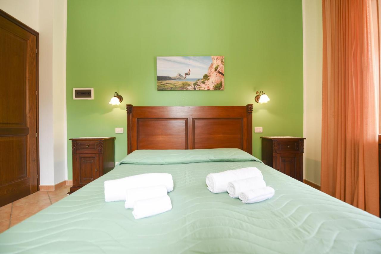 Aurora Castelluzzo Bed and Breakfast Buitenkant foto