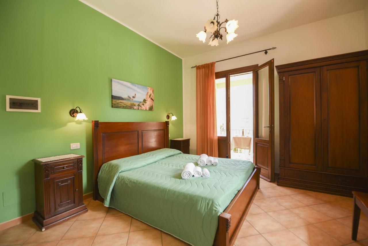 Aurora Castelluzzo Bed and Breakfast Buitenkant foto