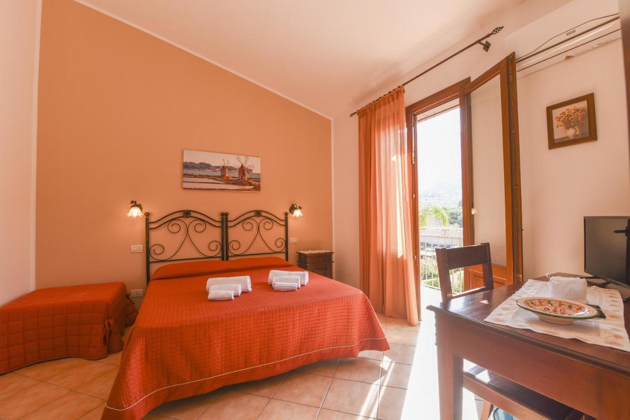 Aurora Castelluzzo Bed and Breakfast Buitenkant foto