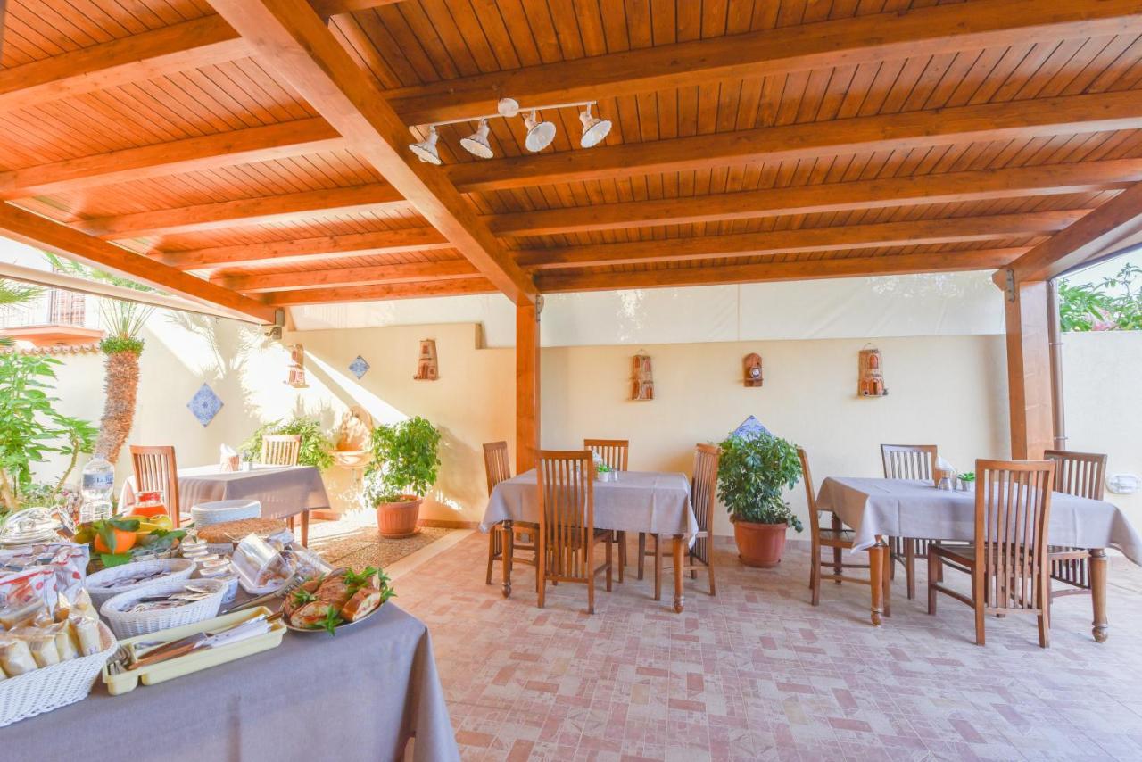 Aurora Castelluzzo Bed and Breakfast Buitenkant foto