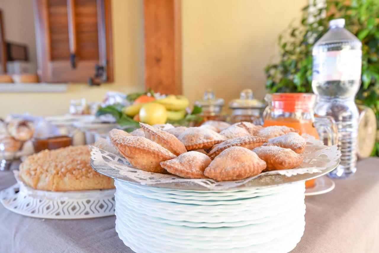 Aurora Castelluzzo Bed and Breakfast Buitenkant foto