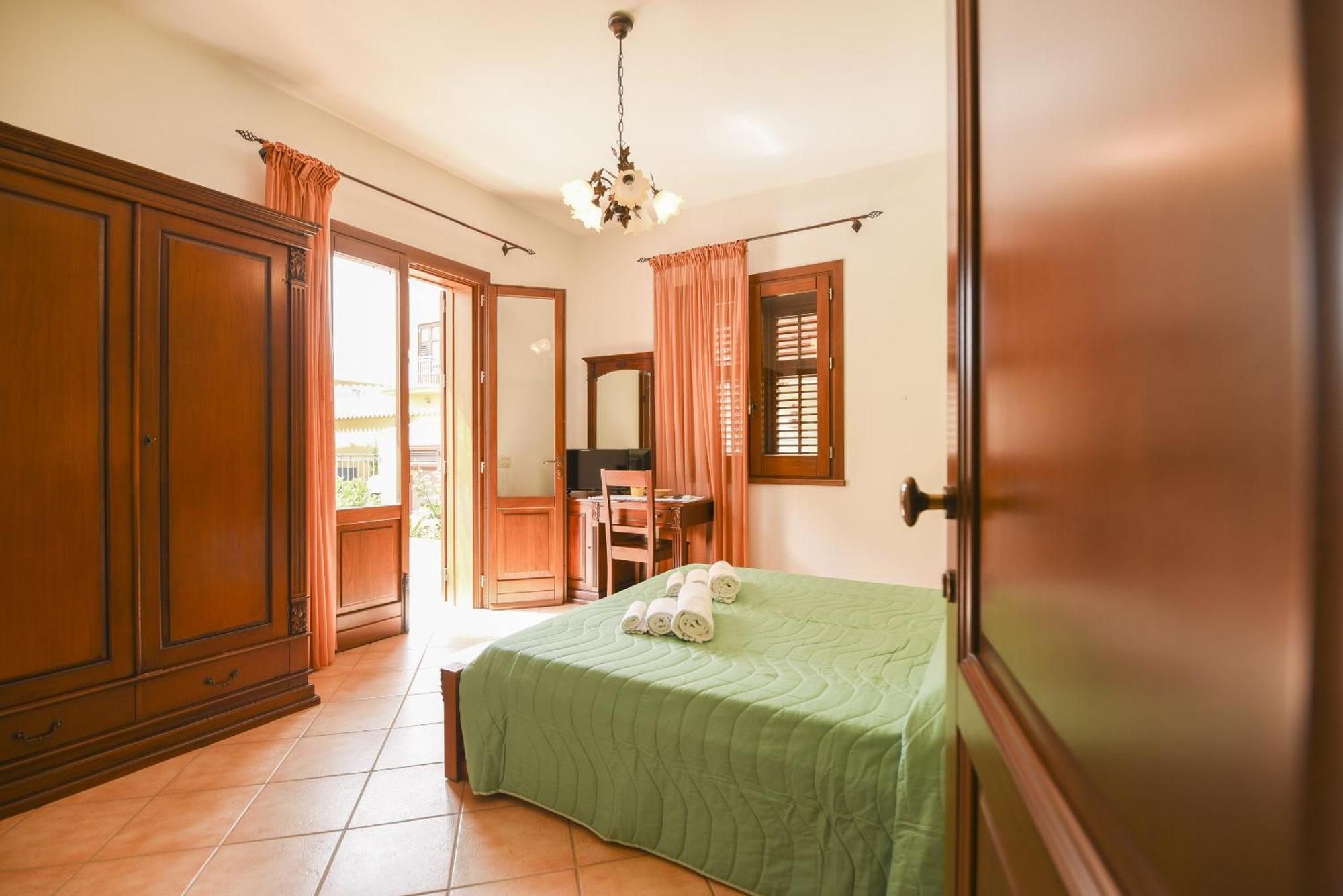 Aurora Castelluzzo Bed and Breakfast Kamer foto