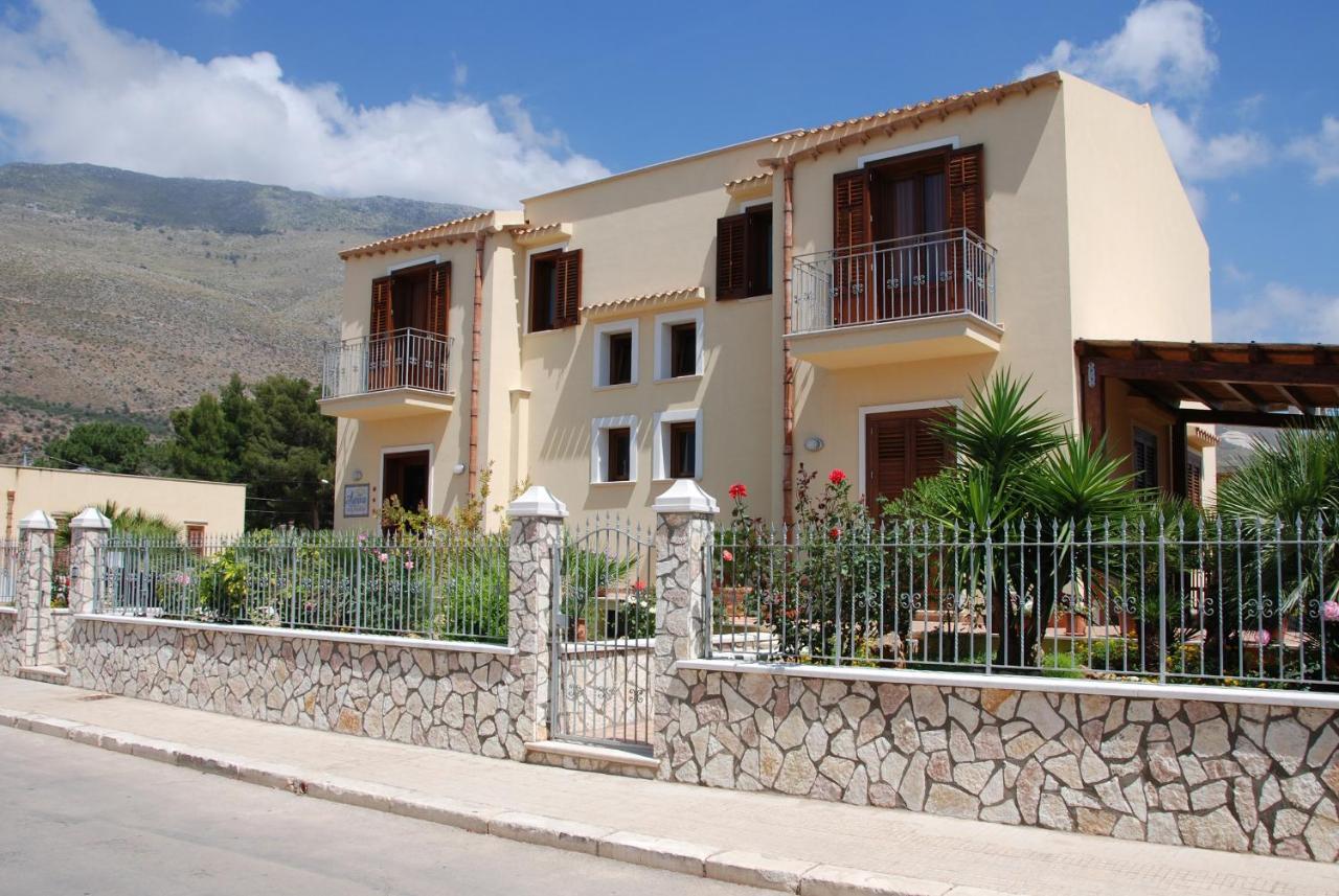 Aurora Castelluzzo Bed and Breakfast Buitenkant foto
