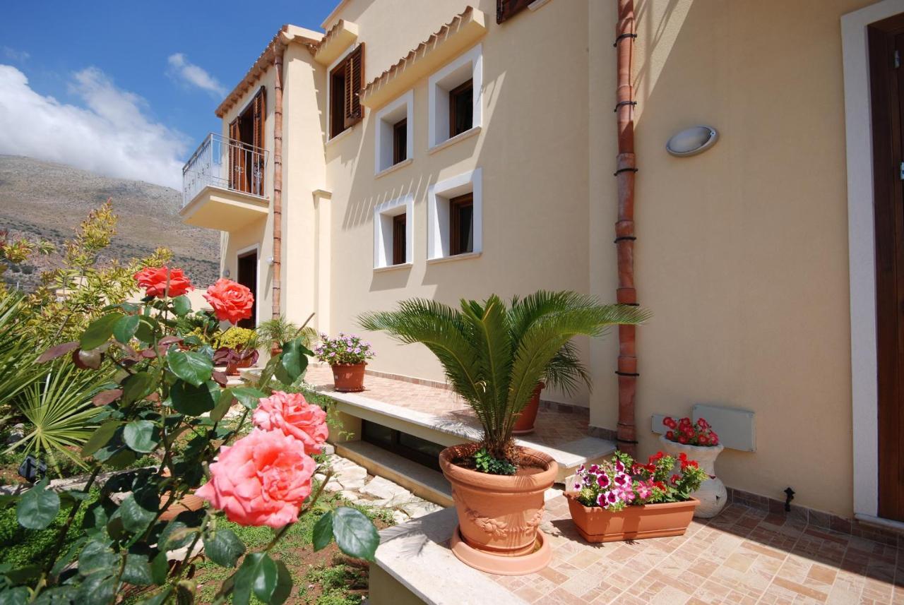 Aurora Castelluzzo Bed and Breakfast Buitenkant foto
